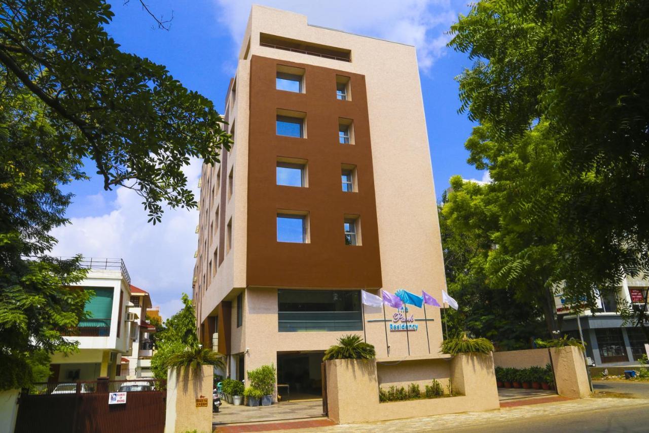 The Park Residency Hotel Ахмедабад Екстериор снимка